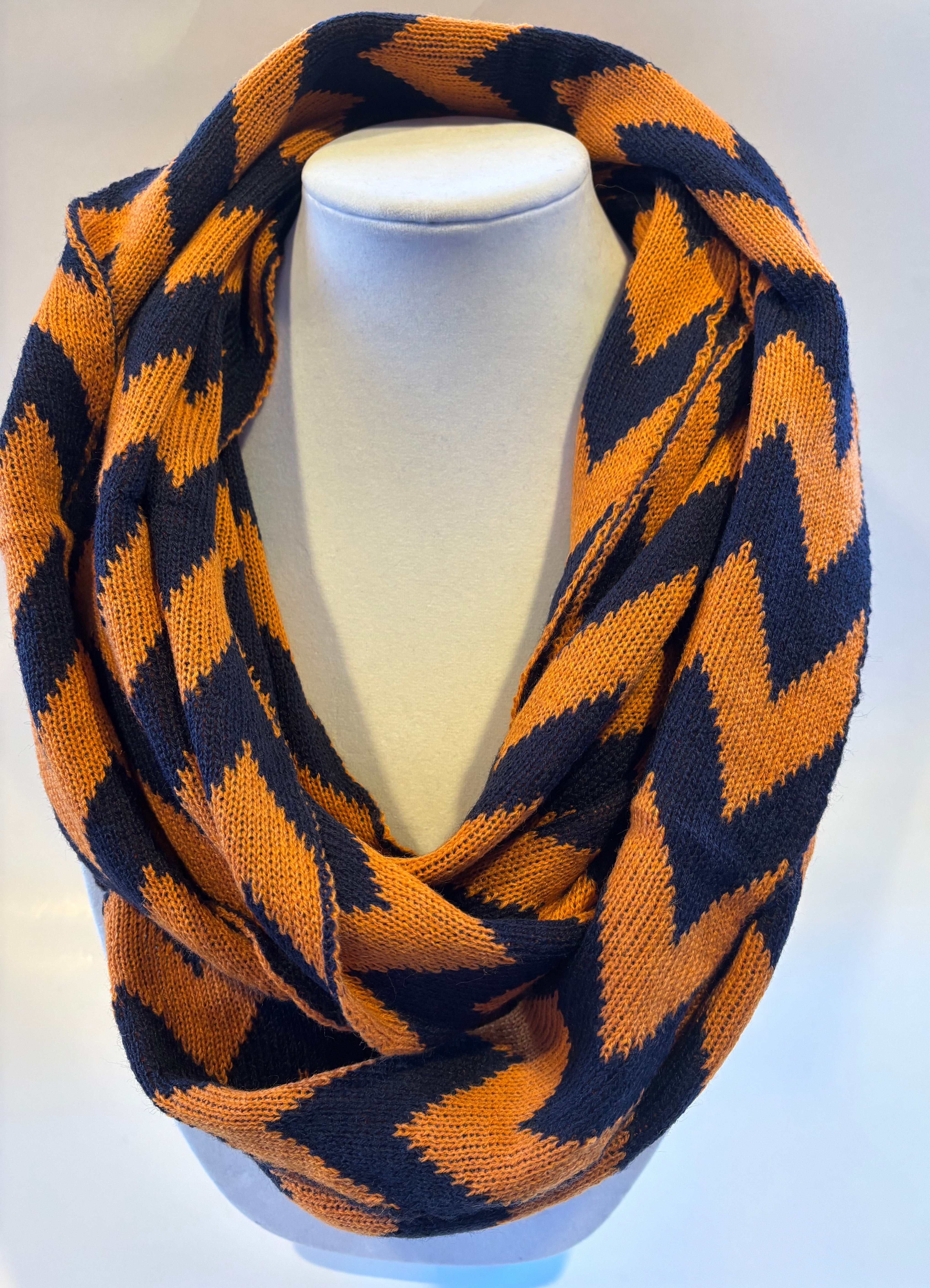 Écharpe Stylée Orange Et Violette – Motif Géométrique, Coton Blend