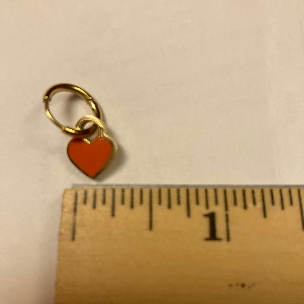 Valentine earrings in orange