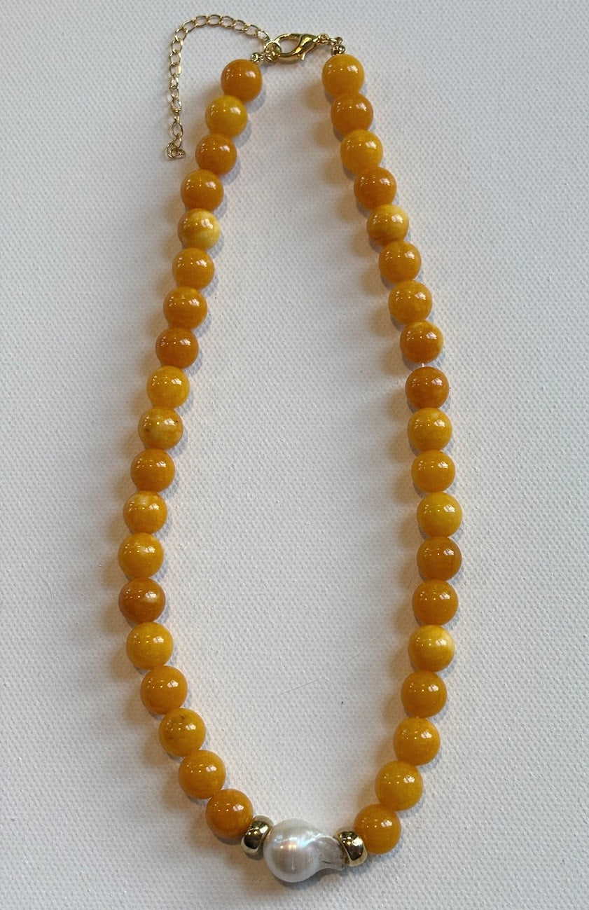 Yellow Beaded Necklace with Pearl